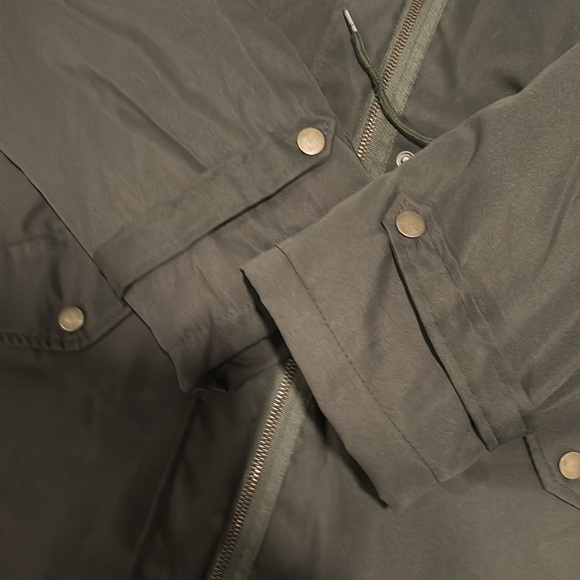 Green jacket - Picture 4 of 8